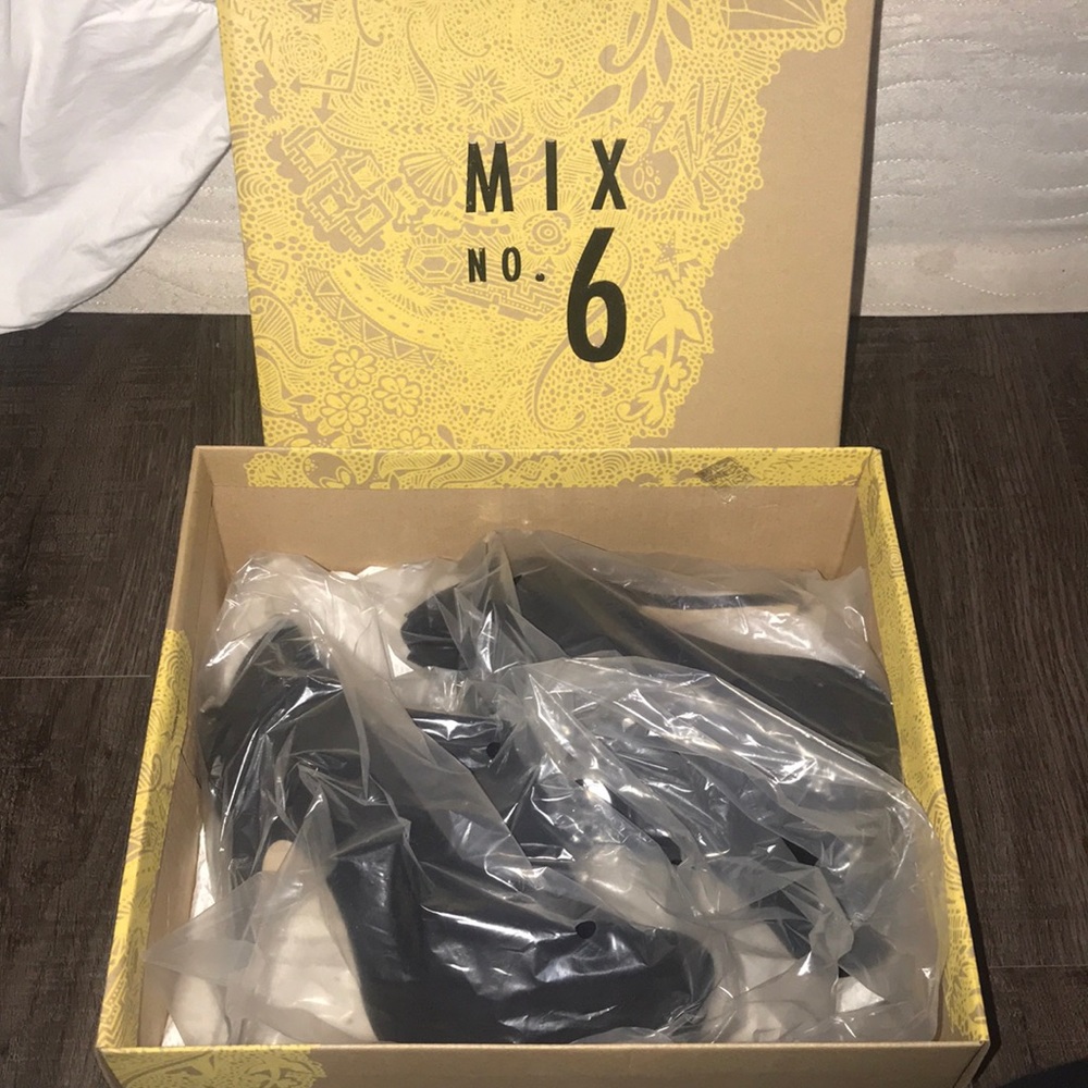 Mix No. 6 Canchunga style black suede ankle boot